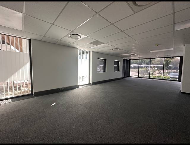 90M² CO-WORKING SPACE TO LET IN CENTURION CENTRAL